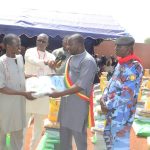 Mali : Les œuvres sociales du Président Assimi Goïta soulagent 500 familles vulnérables à Fana